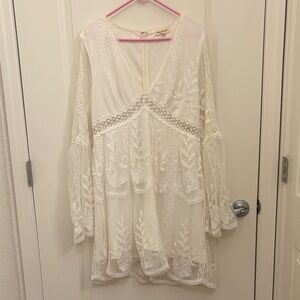 Southern Fried Chics Beautiful white lace dress